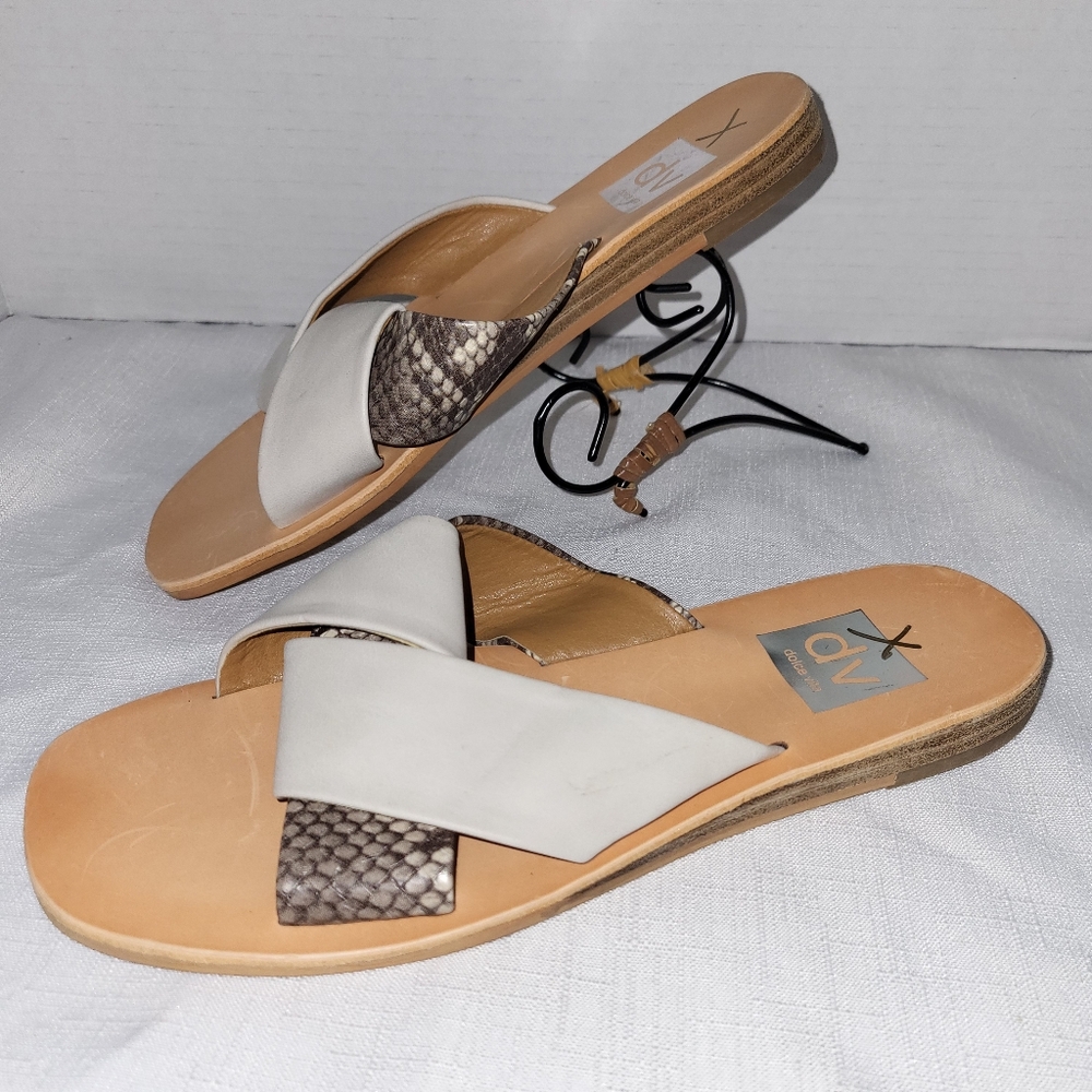 Dolce Vita DV Lima Slides Sandals from Buckle Womens Sz 6 Medium Taupe Vegan NWT